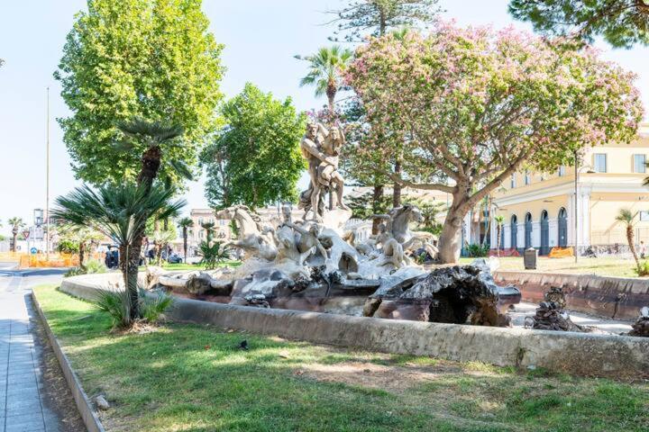 Binario 8 Catania Stazione Centrale Ngoại thất bức ảnh
